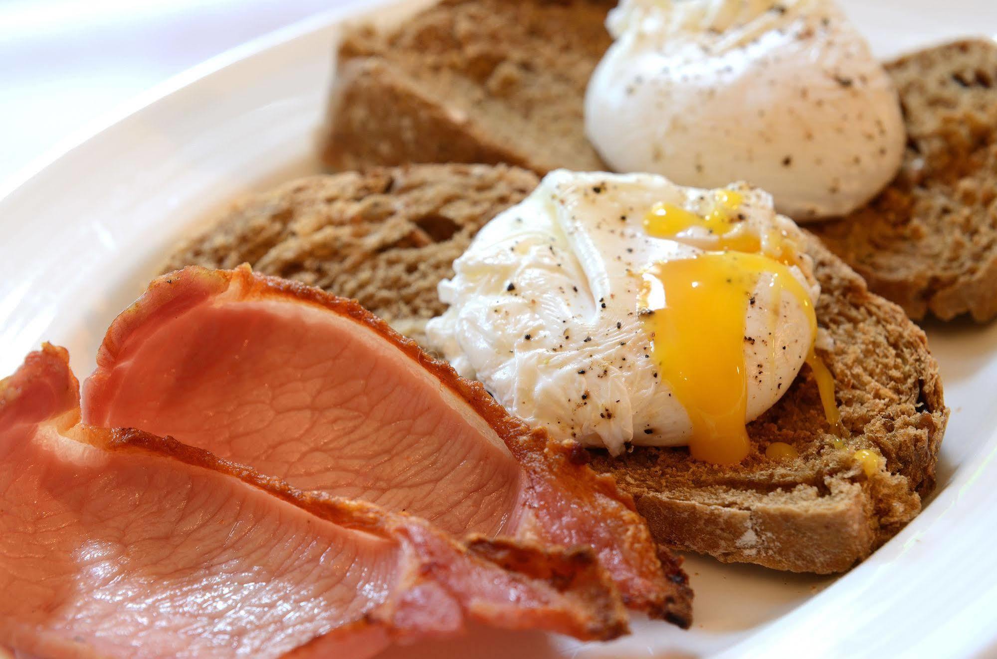 Crosby Bed & Breakfast Penrith Bagian luar foto